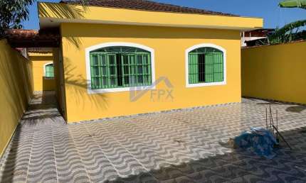 Casa para Venda em Itanhaém, Nova Itanhaém, 4 dormitórios, 2 banheiros, 4 vagas