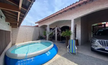 Casa para Venda em Itanhaém, Suarão, 3 dormitórios, 1 suíte, 2 banheiros, 5 vagas