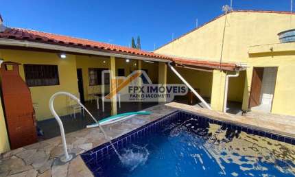 Casa para Venda em Itanhaém, Balneário Gaivota, 1 dormitório, 2 banheiros, 3 vagas
