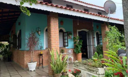 Casa para Venda em Itanhaém, Jardim Regina, 3 dormitórios, 2 suítes, 1 banheiro, 3 vagas
