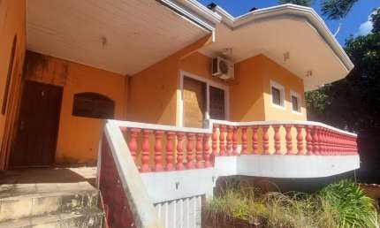 Casa comercial com 12 salas à venda na Av. Luciano de Bona, 796, Centro, Peruíbe