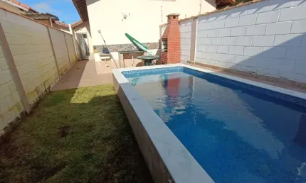 Casa com 2 quartos à venda na Avenida Flacides Ferreira, 796, Balneário Gaivota, Itanhaém