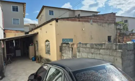 Casa com 3 quartos à venda na R. Profa. Marciaoniria Almeida Soares, 100, Vila das Flores, Betim por R$ 199.000