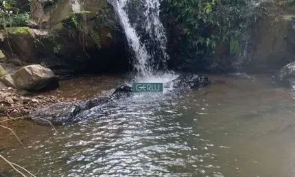 Chácara / sítio com 4 quartos à venda na Estrada dos Pintos, 3500, Ravena, Sabará por R$ 1.750.000