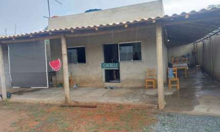 Casa com 2 quartos à venda na Onze, 469, Centro, Esmeraldas por R$ 250.000