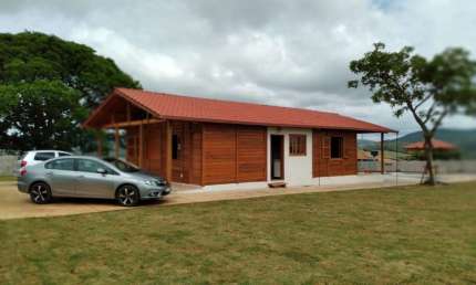 Chácara / sítio com 4 quartos à venda na Getúlio Vargas, s/n, 200, Centro, Mateus Leme por R$ 600.000