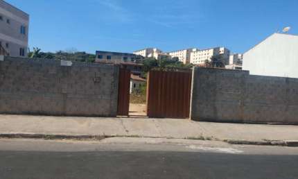 Terreno à venda na Dois, 59, Vila das Flores, Betim por R$ 350.000