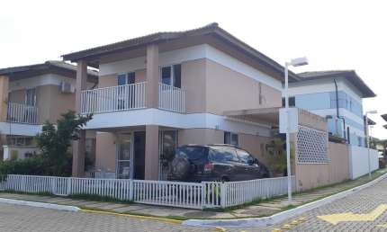 EXCELENTE OPÇÃO EM STELLA MARIS, CASA DE ESQUINA, 4/4  E COND.  AGRADÁVEL C/ INFRA