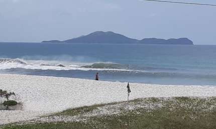 BEIRA MAR, NO PARAÍSO EM CABO FRIO, PRAIA DO FOGUETE, EXCELENTE OPÇÃO CASA 3/4