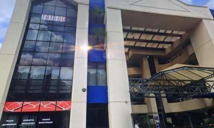 NO SHOPPING YEMANJA TRADE, EXCELENTE OPÇÃO DE SALA COMERCIAL C/LOCALIZAÇÃO PREVILEGIADA NO RIO VERMELHO.