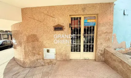 Apartamento para alugar com 2 quartos, 1 banheiro e 100m²