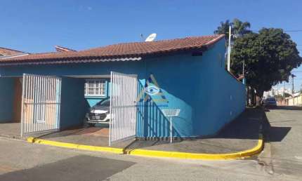 Casa com 3 dorms, Vila Suissa, Mogi das Cruzes - R$ 650 mil, Cod: 168