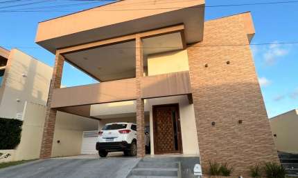Casa duplex com 3 suítes, energia solar e alto padrão no Novo Leblon – Parque das Nações