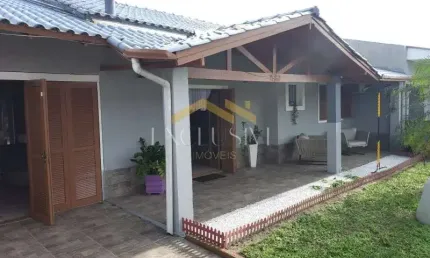 Casa com piscina próximo da Praia em Nova Tramandaí