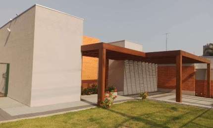 Casa à venda em Maringá, Zona 02, com 3 suítes, com 186.9 m²