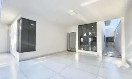 Casa à venda em Maringá, Jardim Alvorada, com 3 quartos, com 145 m² de construção