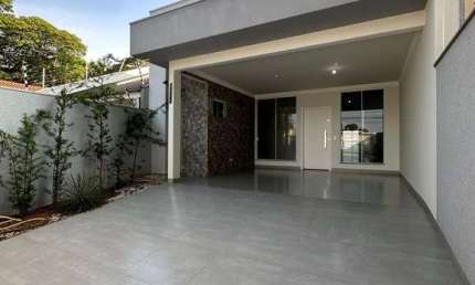 Casa à venda em Maringá, Vila Morangueira, com 3 quartos, com 142 m²