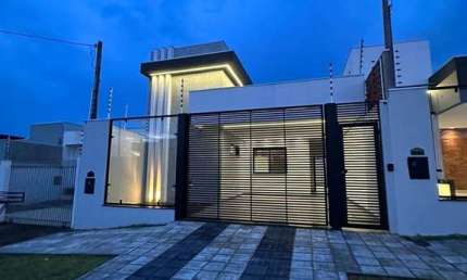 Casa à venda em Maringá, Jardim Munique, com 3 quartos, com 120 m² de construção
