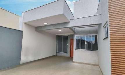 Casa à venda no Jd. Diamante em Maringá/PR com 89,59m² de construção e 3 quartos