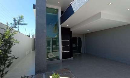 Sobrado à venda em Maringá no Jardim Dias II, com 3 quartos, com 126 m² de construção