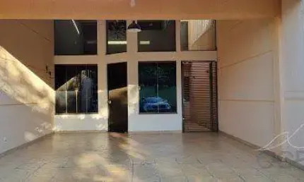 Sobrado à venda em Maringá, Vila Santa Izabel, com 2 quartos, com 249.8 m²