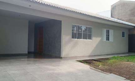Casa à venda em Maringá, Conjunto Habitacional Itatiaia, com 3 quartos, com 94 m²