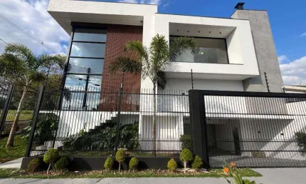 Sobrado à venda em Maringá, Jardim Iguaçu, com 4 quartos, com 235 m²