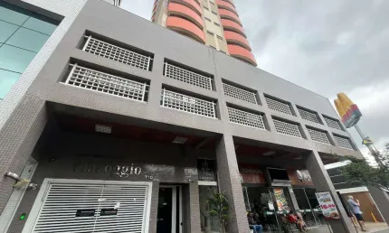 Apartamento à venda em Maringá, centro, com 3 quartos, com 84 m², Condominio Viareggio
