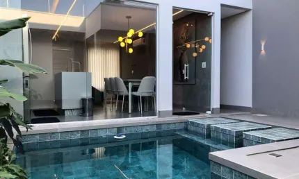 Sobrado à venda em Maringá, Jardim Novo Oásis, com 3 quartos, com 168.79 m²