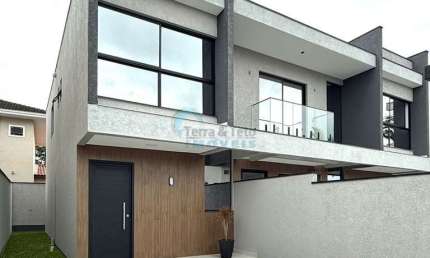 Casa à venda no bairro Ingleses do Rio Vermelho - Florianópolis/SC