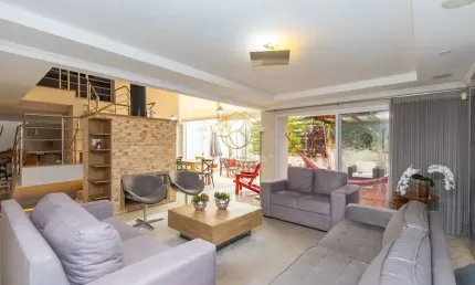 Casa com 5 quartos à venda na Rua São Pio X, 701, Ahú, Curitiba por R$ 1.836.000