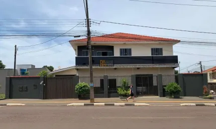 Sobrado para Venda em Foz do Iguaçu, Jardim Ipê, 6 dormitórios, 2 suítes, 2 banheiros, 3 vagas