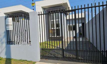 Casa para Venda em Foz do Iguaçu, Vila Adriana, 2 dormitórios, 1 suíte, 2 banheiros, 2 vagas