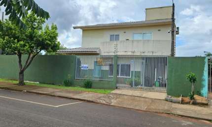 Sobrado para Venda em Foz do Iguaçu, Jardim Dona Fátima Osman, 3 dormitórios, 1 suíte, 4 banheiros, 5 vagas