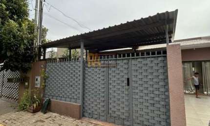 Casa para Venda em Foz do Iguaçu, Porto Belo, 3 dormitórios, 1 suíte, 1 banheiro, 2 vagas