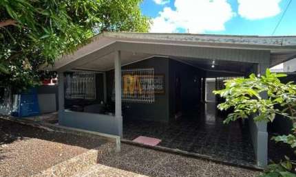 Casa para Venda em Foz do Iguaçu, Parque Morumbi, 3 dormitórios, 1 banheiro, 3 vagas