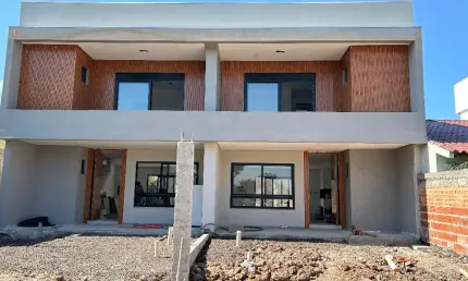 Sobrado de 143 M², de alto padrão no bairro Igara em Canoas!