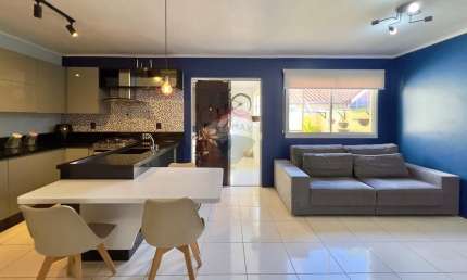 Casa em condomínio, 2 dormitórios, Villa Florença - Olaria
