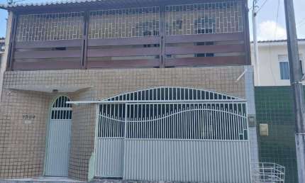Casa Duplex à Venda em Capim Macio – Excelente Oportunidade!