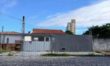 Casa com 3 dormitórios à venda, 200 m² por R$ 410.000,00 - Candelária - Natal/RN