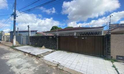 Casa com 3 dormitórios para alugar, 150 m² por R$ 1.800,00/ano - Pitimbu - Natal/RN