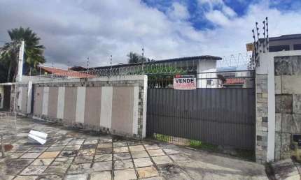 Casa Ampla com 3 Suítes à Venda – Lado da Sombra | Excelente Localização