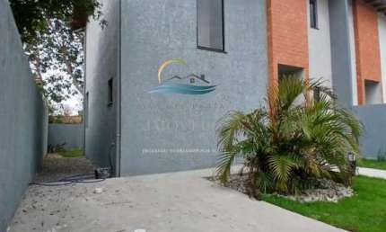 Casa Duplex para Venda em Florianópolis, São João do Rio Vermelho, 2 dormitórios, 1 suíte, 2 banheiros, 1 vaga