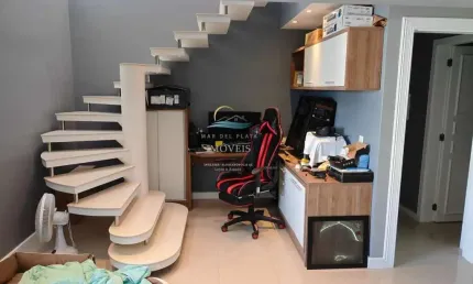 Casa Duplex para Venda em Florianópolis, Estreito, 2 dormitórios, 1 suíte, 2 banheiros, 1 vaga
