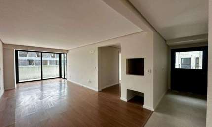 Apartamento 2 Dormitórios à venda no Bairro Centro com 122 m² de área privativa - 2 vagas de garagem
