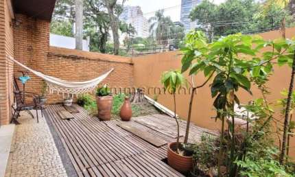 Casa com 3 quartos à venda na Rua Natingui, --, Vila Madalena, São Paulo, 230 m2 por R$ 1.800.000