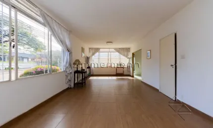 Casa com 3 quartos à venda na Rua Cássio Martins Vilaça, --, Pacaembu, São Paulo, 384 m2 por R$ 2.800.000