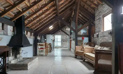 Casa Ampla e Charmosa ao Lado do Shopping Total – 450m², Pátio e Suíte com Sacada!
