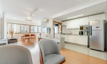Apartamento decorado por arquiteto com 2 dormitórios e 2 vagas no bairro passo da areia – porto alegre