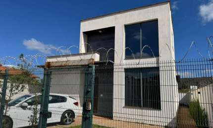 Casa para Venda em Nova Lima, Vale do sol, 3 dormitórios, 3 suítes, 4 banheiros, 2 vagas